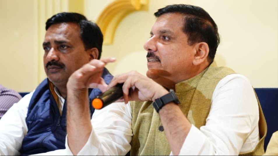 delhi blast sanjay singh demands allparty meet criticizes not need parttime pm