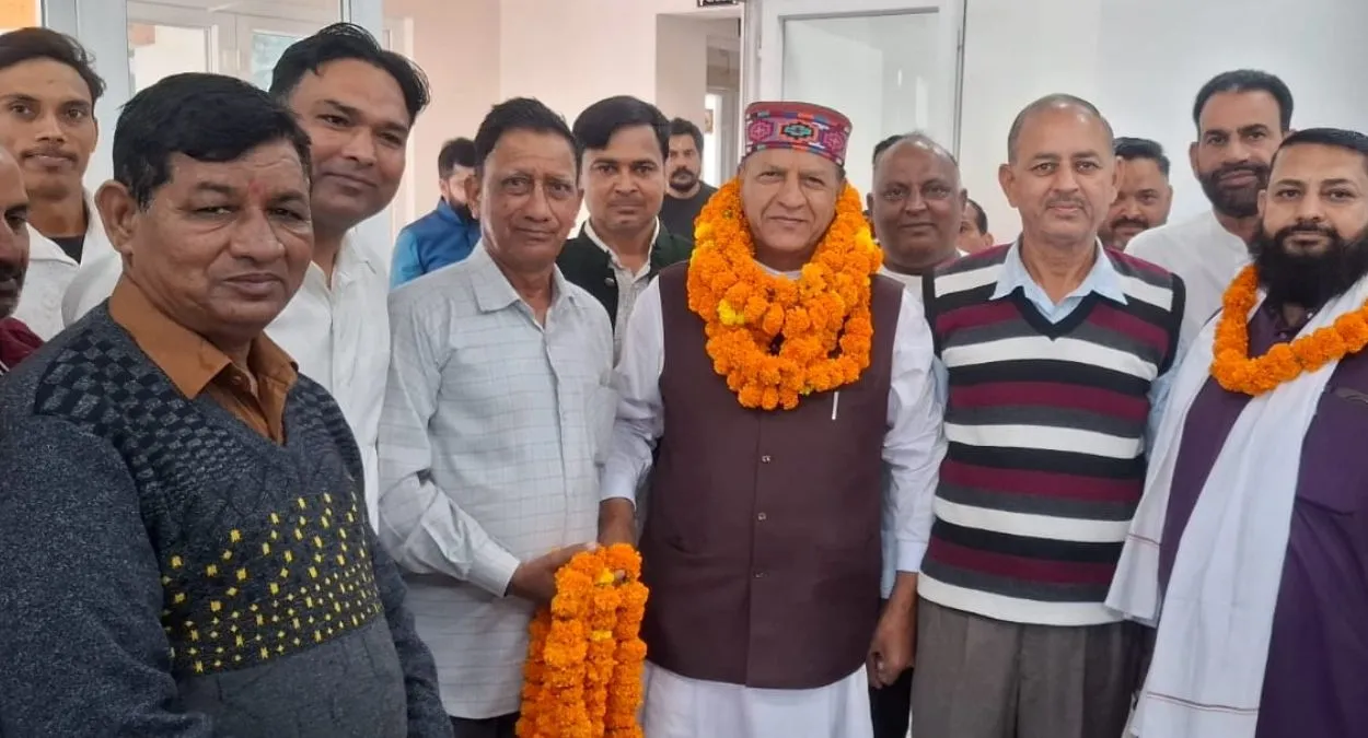 '40 हजार करोड़ का कर्ज लेने के बाद भी विकास ठप, जनता कर रही रोजगार का इंतजार', नाहन में डॉ. बिंदल का कांग्रेस पर तीखा तंज
