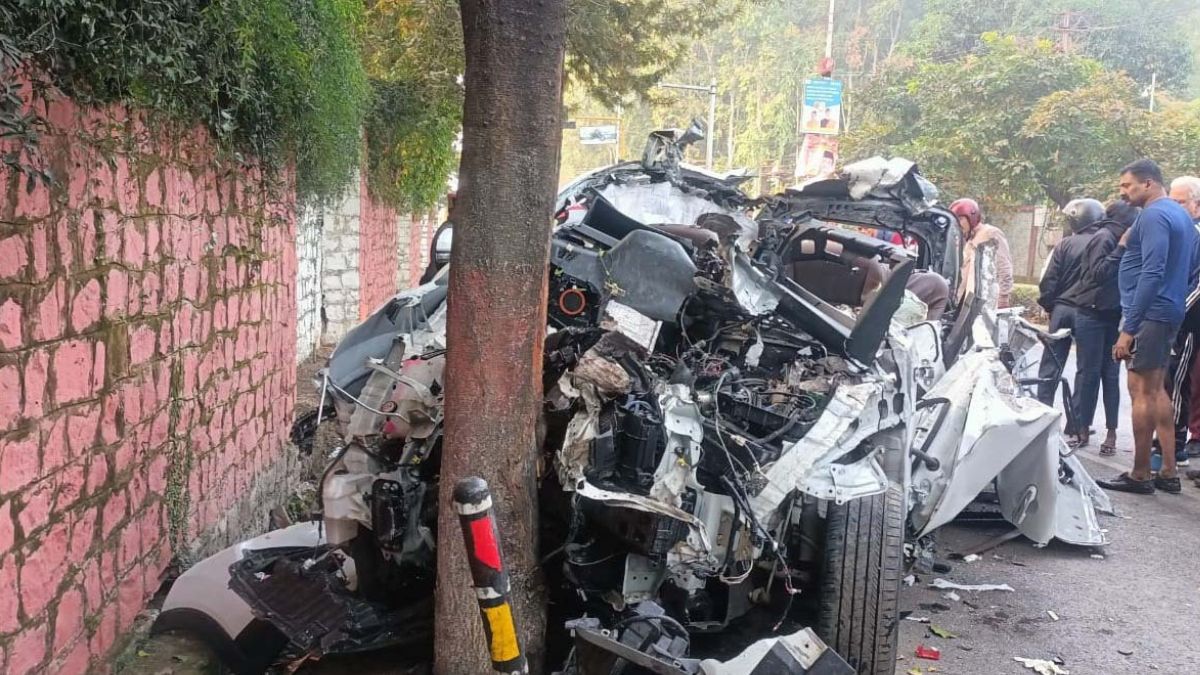road accidents due to speeding and stunts at night in dehradun