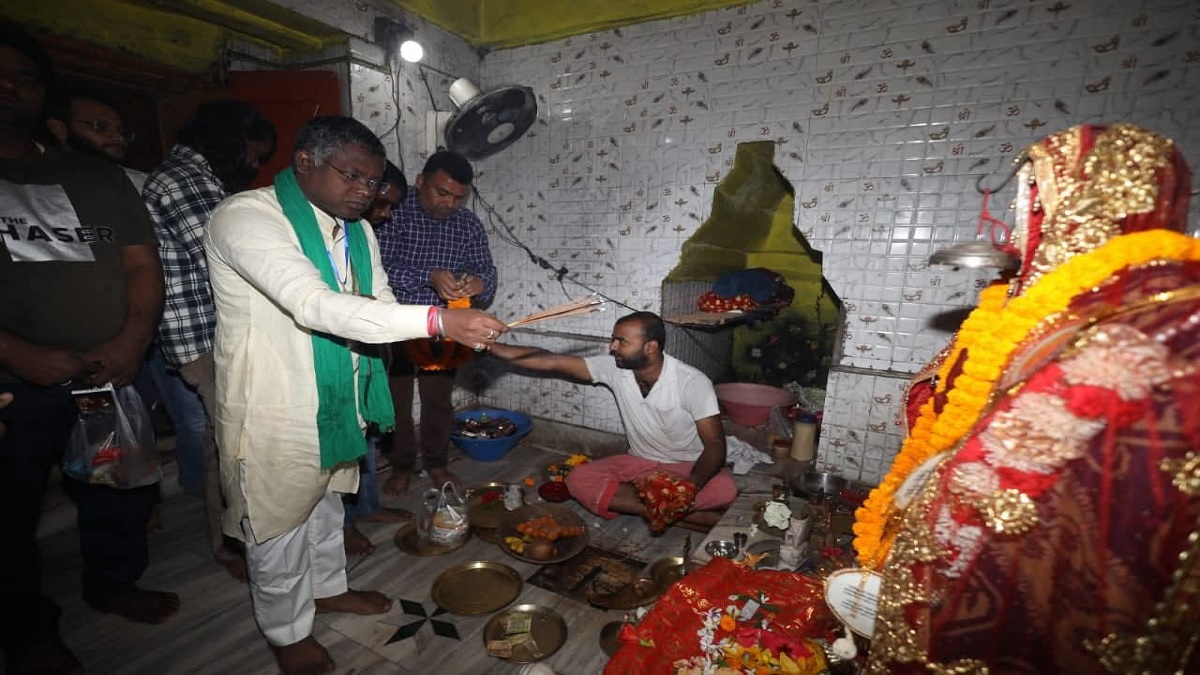ghatshila byelection 2025 candidates seek blessings at temples