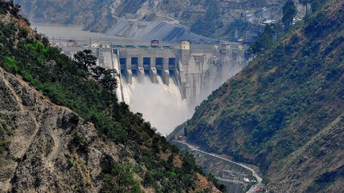 bihar electricity crisis power cuts likely due to 32 shortfall