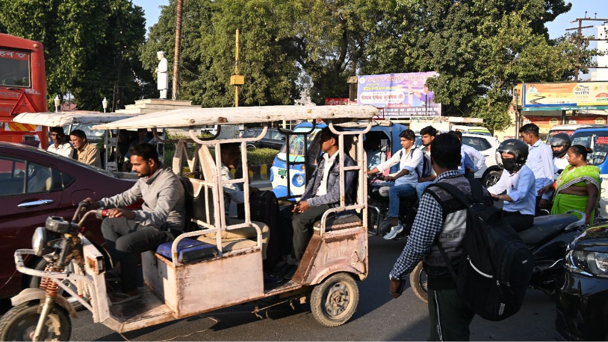 good news bareillys chowki intersection will be transformed with no traffic lights and traffic congestion