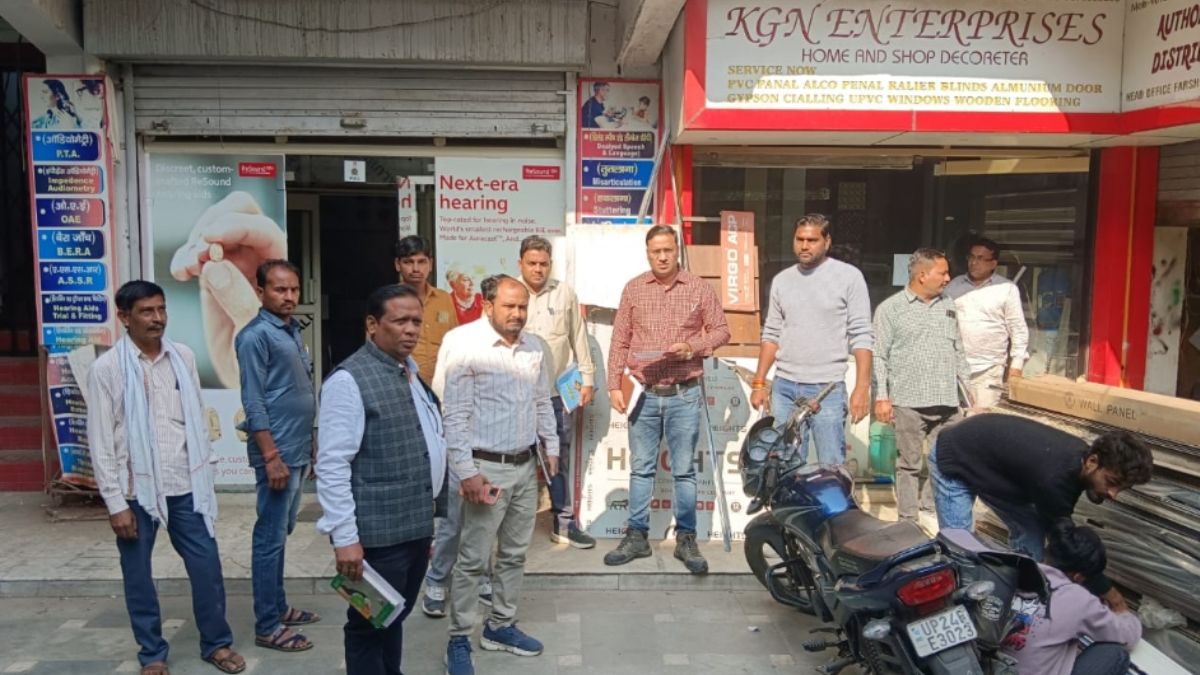 uppcl take huge action against power theft cut light and fine in badaun district