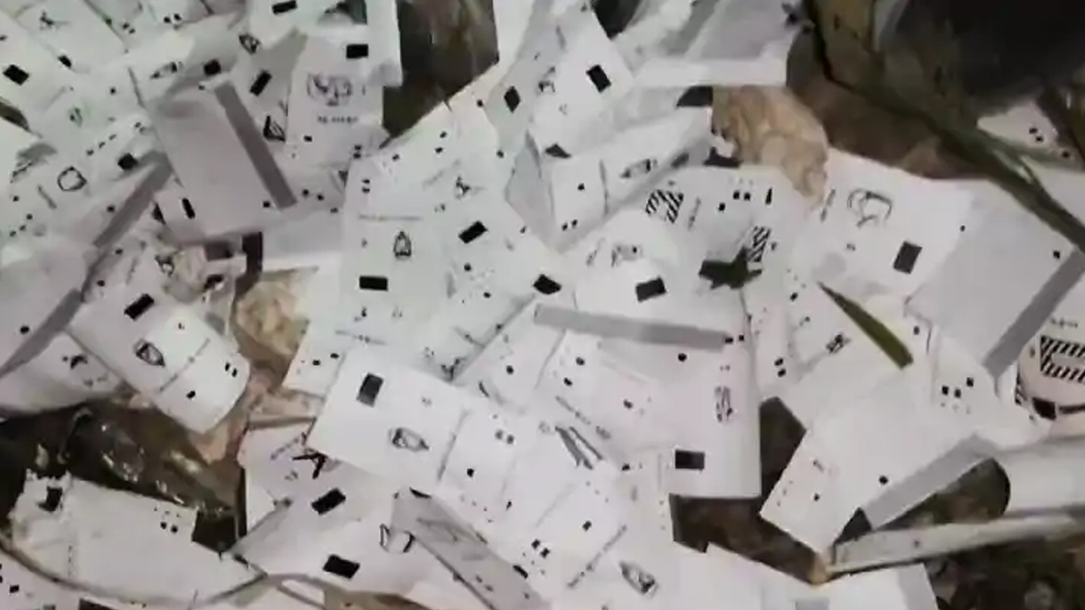 bihar election 2025 vvpat slips found in siwan investigation begins