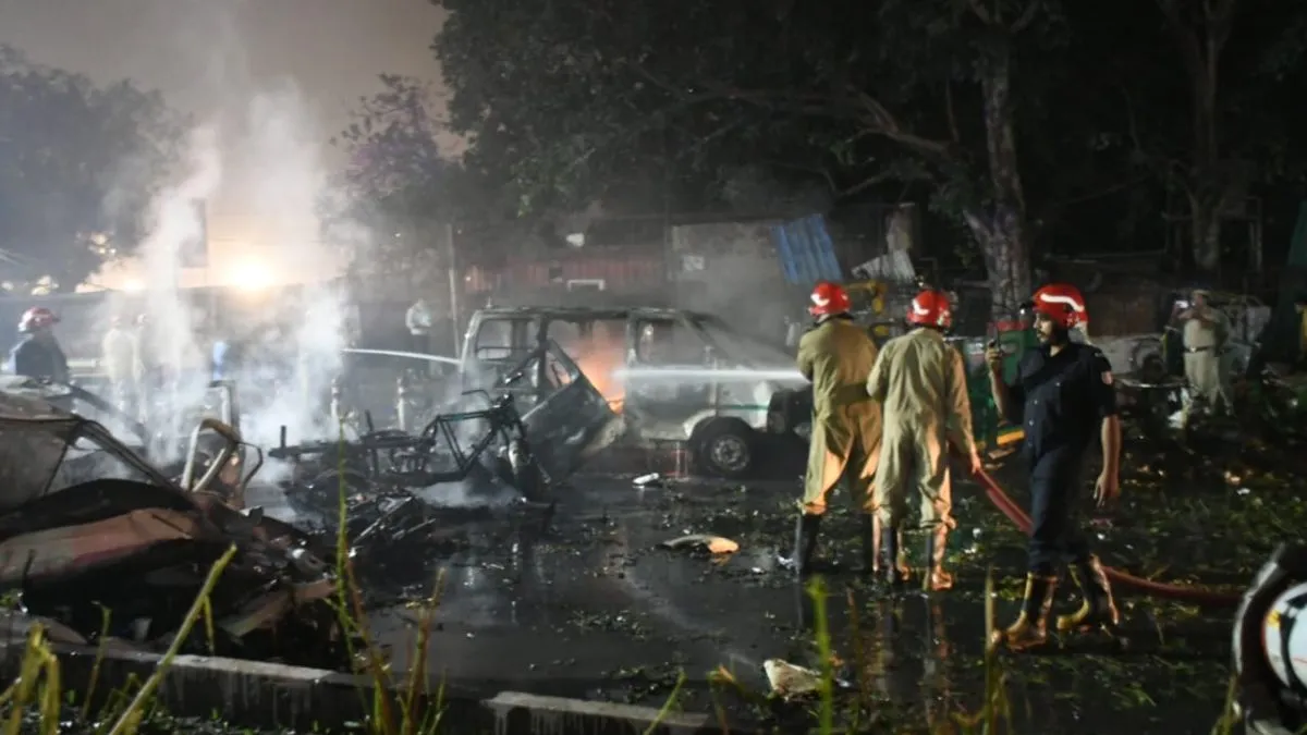 delhi blast meerut residents panic after red fort explosion