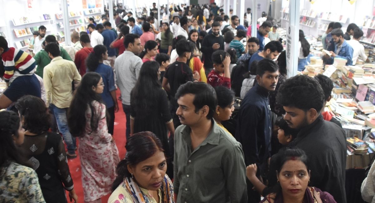 gorakhpur book fair 3 lakh readers 5 crore book sales