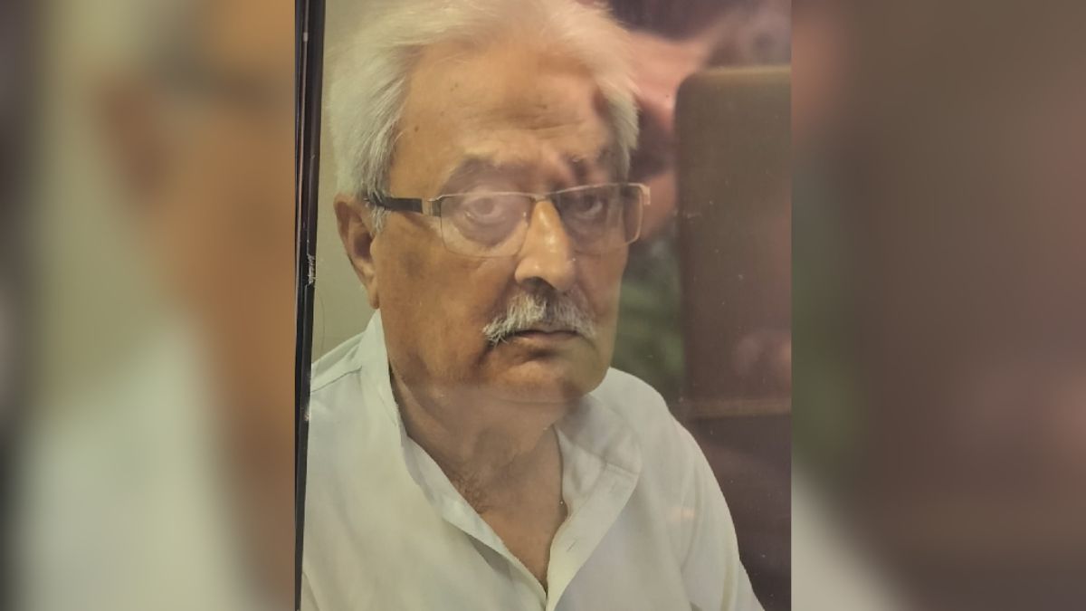 rampur retired lab technician murdered over money dispute