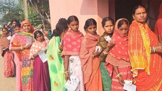 महिलाओं में नाराजगी महंगाई और सुविधा की कमी प्रमुख मुद्दे