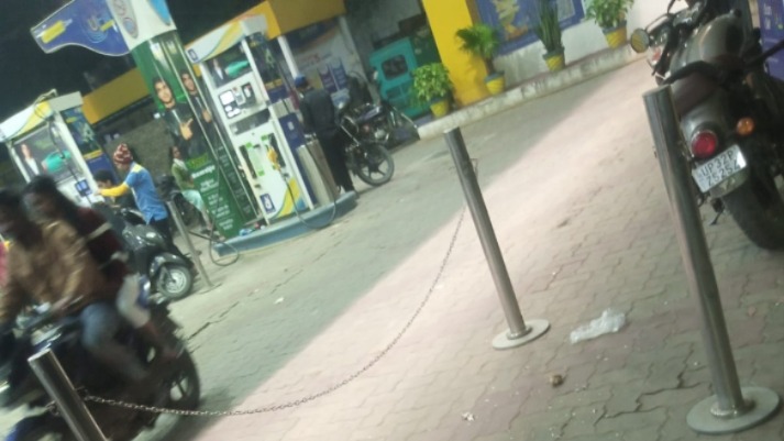 sutli bomb blast at lucknow petrol pump one arrested