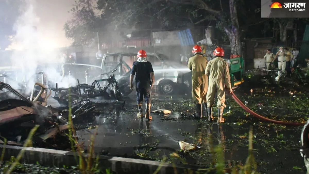 delhi blast declared terrorist act government condemns red fort explosion