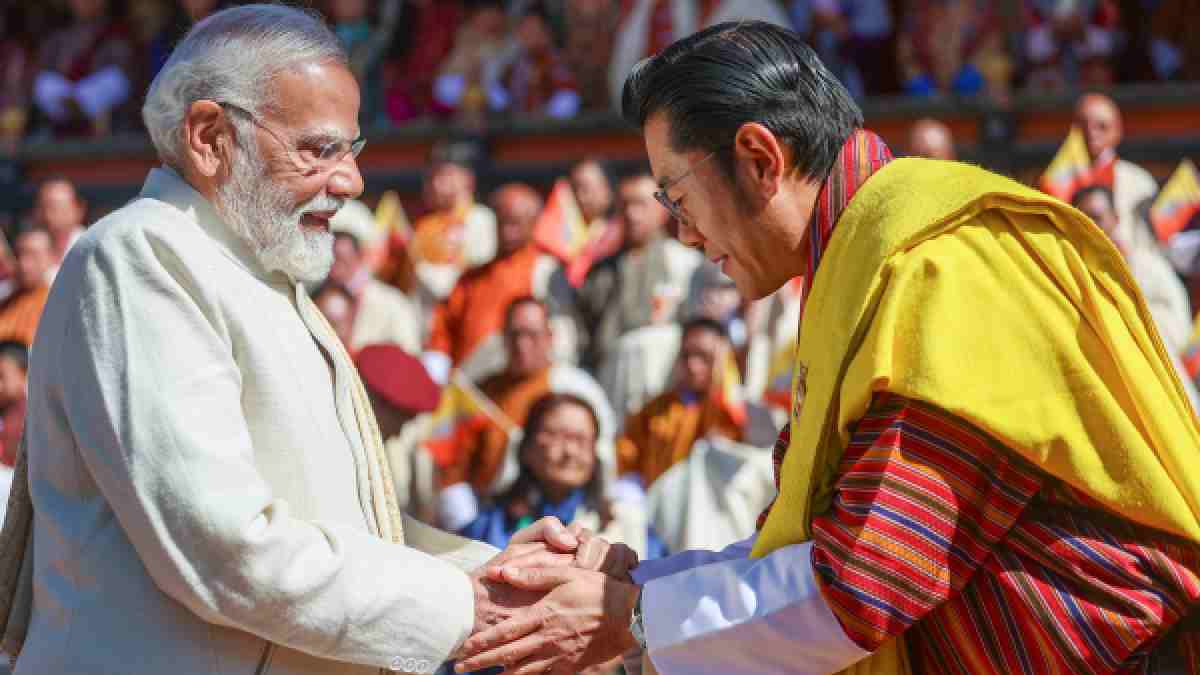 pm modi will meet bhutan fourth king and takes part in kalachakra ceremony