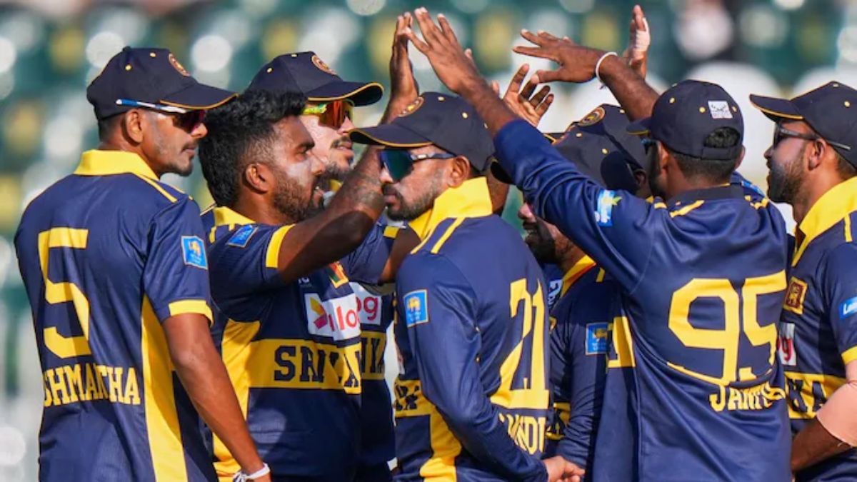 8 sri lanka cricket team players wants to leave pakistan tour after bomb blast