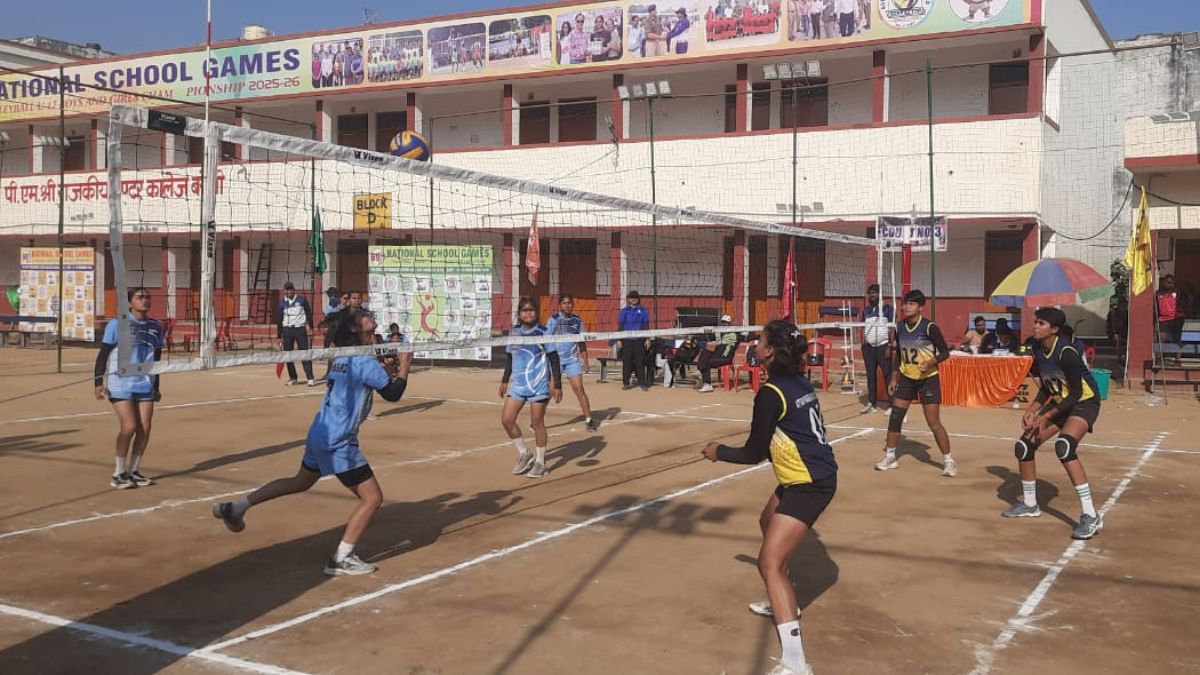 uttar pradesh defeated uttarakhand in a thrilling match excitement resonated in the ongoing national volleyball championship in bareilly