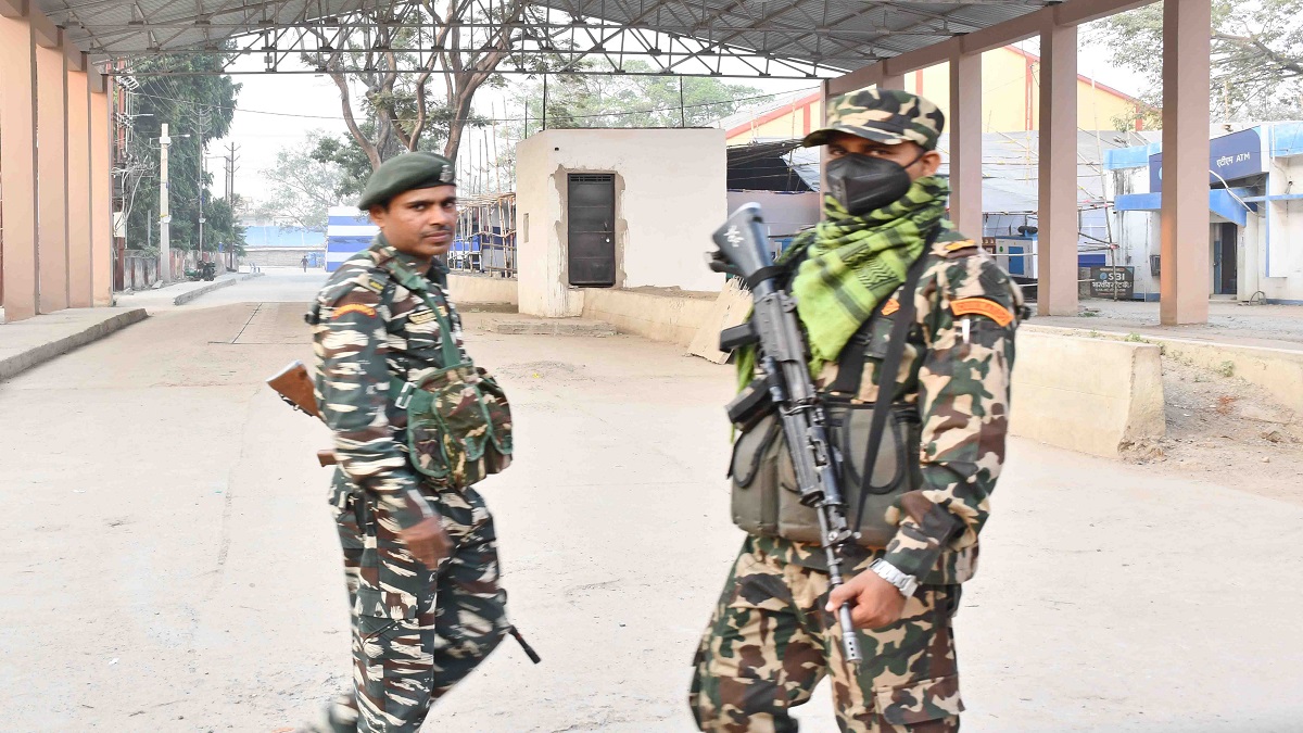 muzaffarpur election counting separate rooms for evm and postal ballots