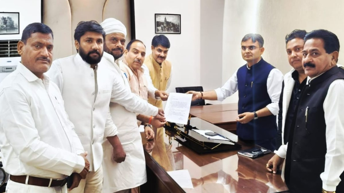 varanasi dalmandi case congress leaders meet dm raise demands