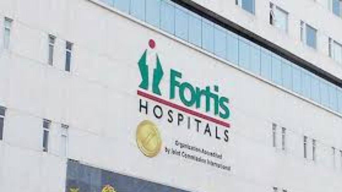 noida fortis hospital accused of wrong operation patient seeks treatment cost