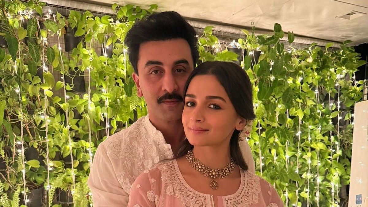 ranbir kapoor has secret instagram account but alia bhatt does not follow him