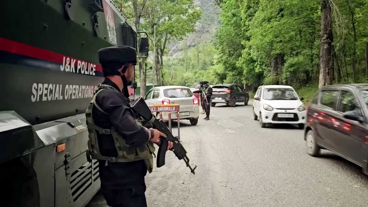 baramulla police busts terror network detains 6