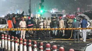 जैश आतंकी उमर की लाल इकोस्पोर्ट्स कार से एनसीआर में कई जगह पहुंचाया गया अमोनियम नाइट्रेट।