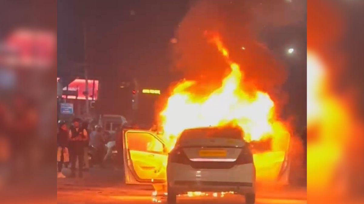 car turns into fireball on road in dehradun