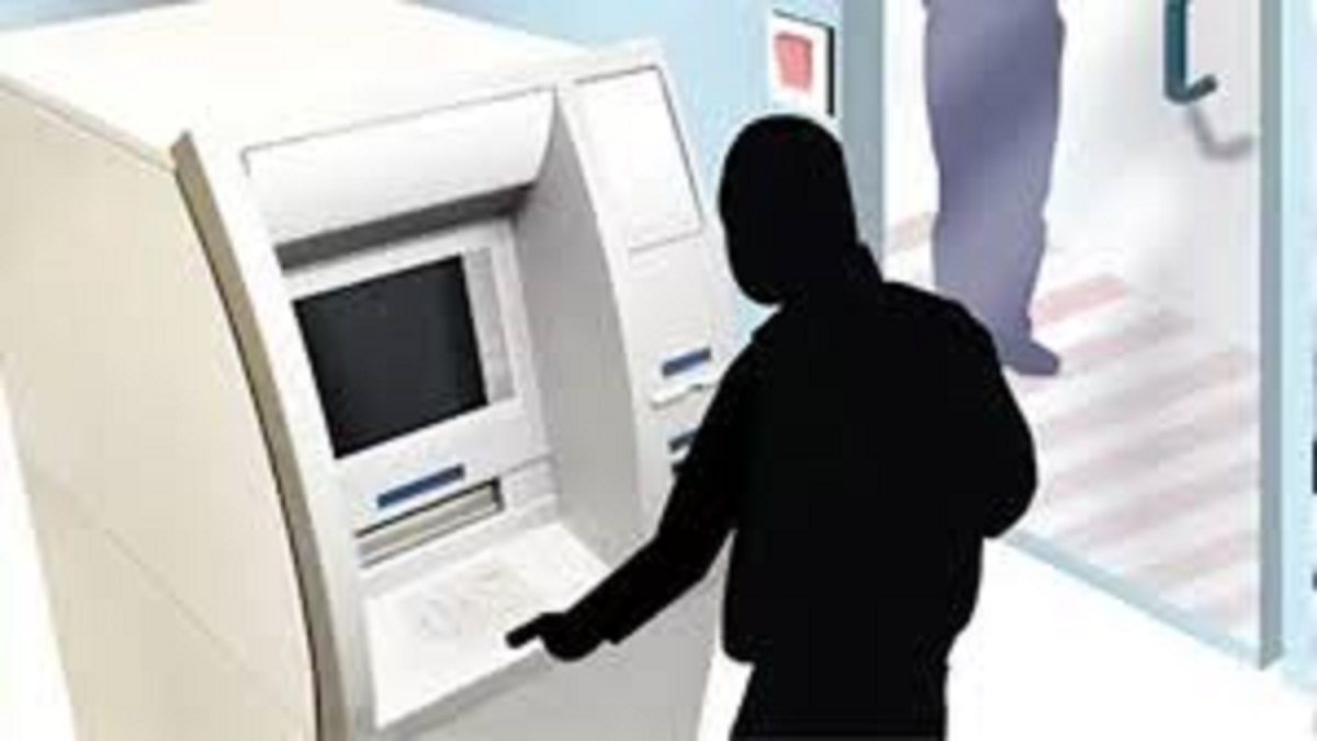 chimta gang active in prayagraj fraud increased on atm