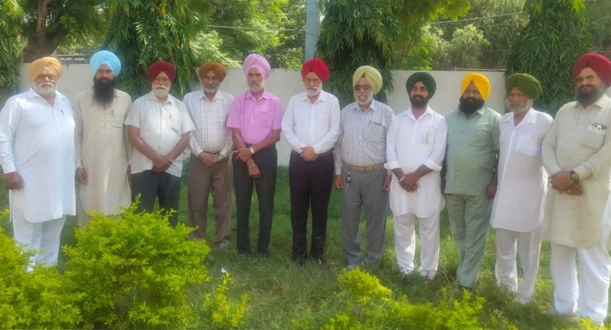 जीरकपुर: पुलिस के जनरल हुड्डा की कार ठोकने पर गुस्से में सैनिक विंग, BJP नेता कैप्टन सिद्धू बोले- 'दोषियों को सजा दो वरना...'
