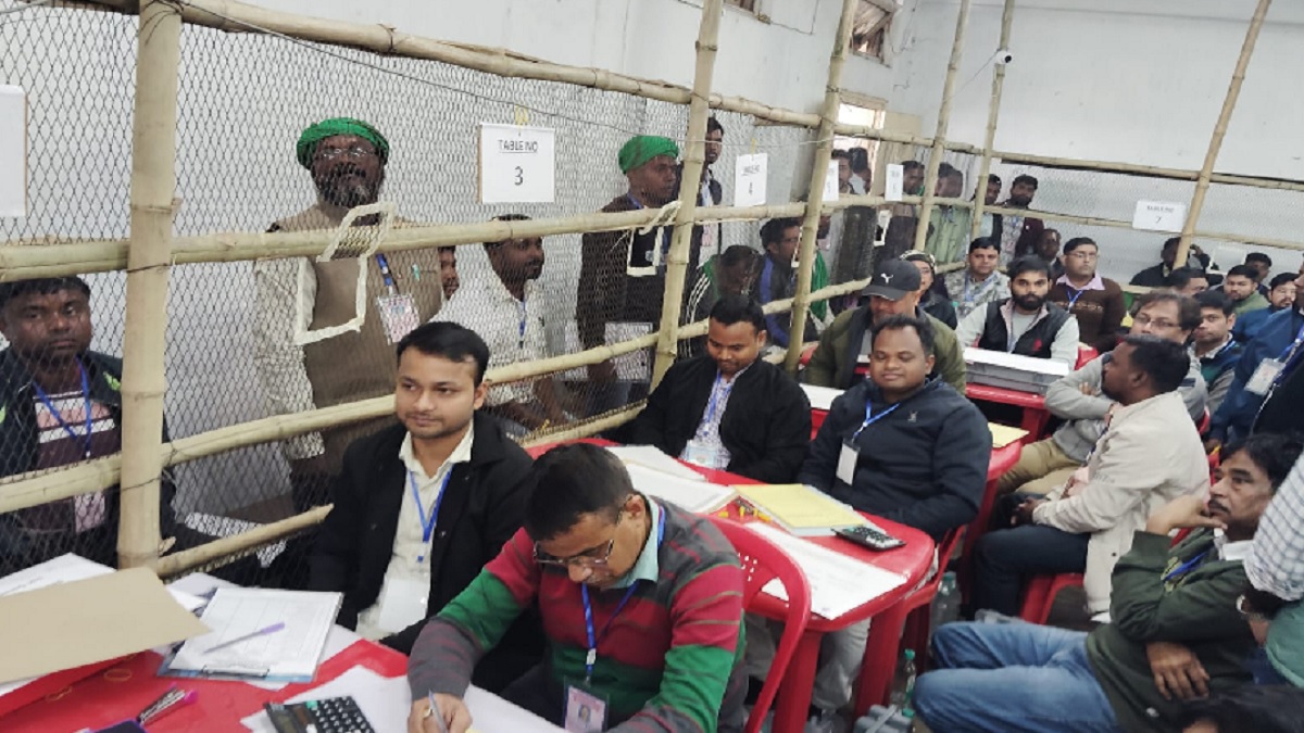 ghatshila byelection 2025 counting begins jmm candidate leads