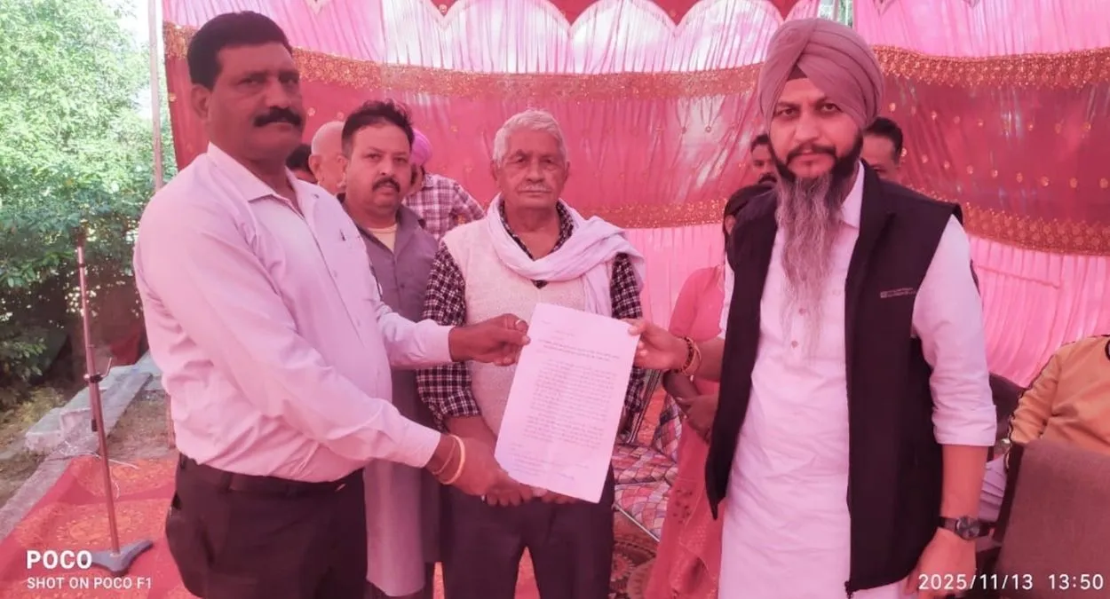 पंजाब: होशियारपुर के खमता पत्ती गांव में खेल नर्सरी के पास खुला शराब का ठेका, 'नशे के विरुद्ध युद्ध' अभियान की उड़ी धज्जियां
