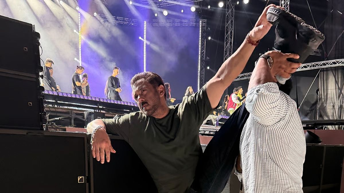 salman khan shares new photo doing stretches ahead of da bang tour photo viral