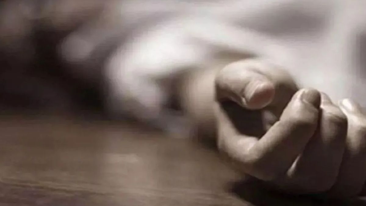 air force jawan commits suicide in security office