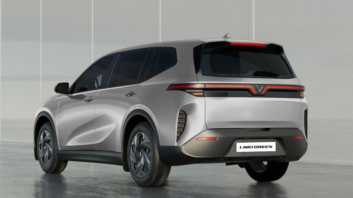 vinfast limo green 7s electric mpv spotted testing in india with premium features