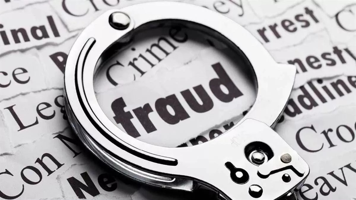 ujjain lawyer embezzles funds using fake court receipts
