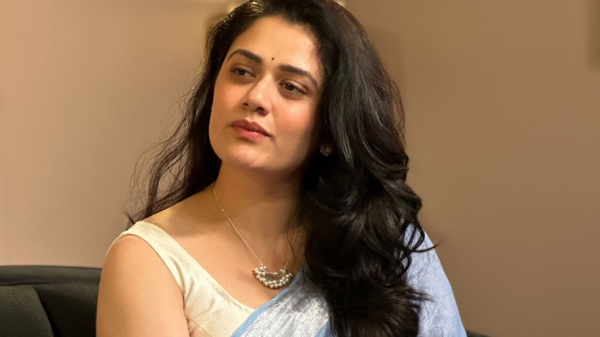 viral girl girija oak reacts on morphed vuglur picture with ai used says i have 12 year old kid