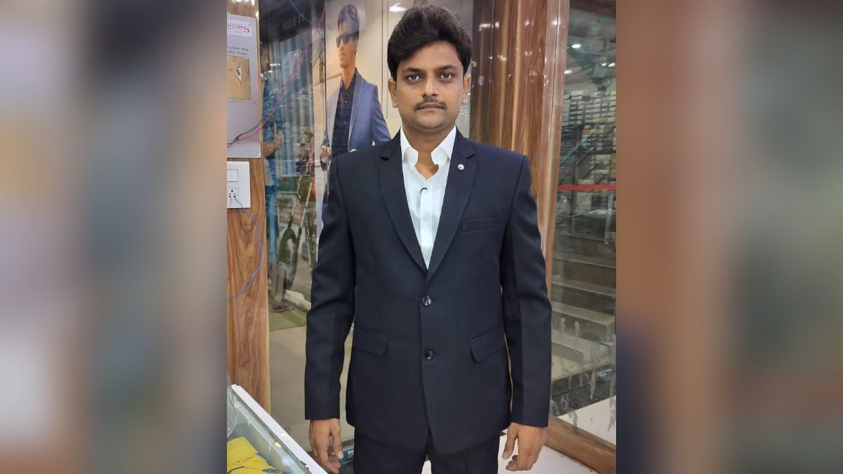 kanpur fabricating businessmans son commits suicide by train