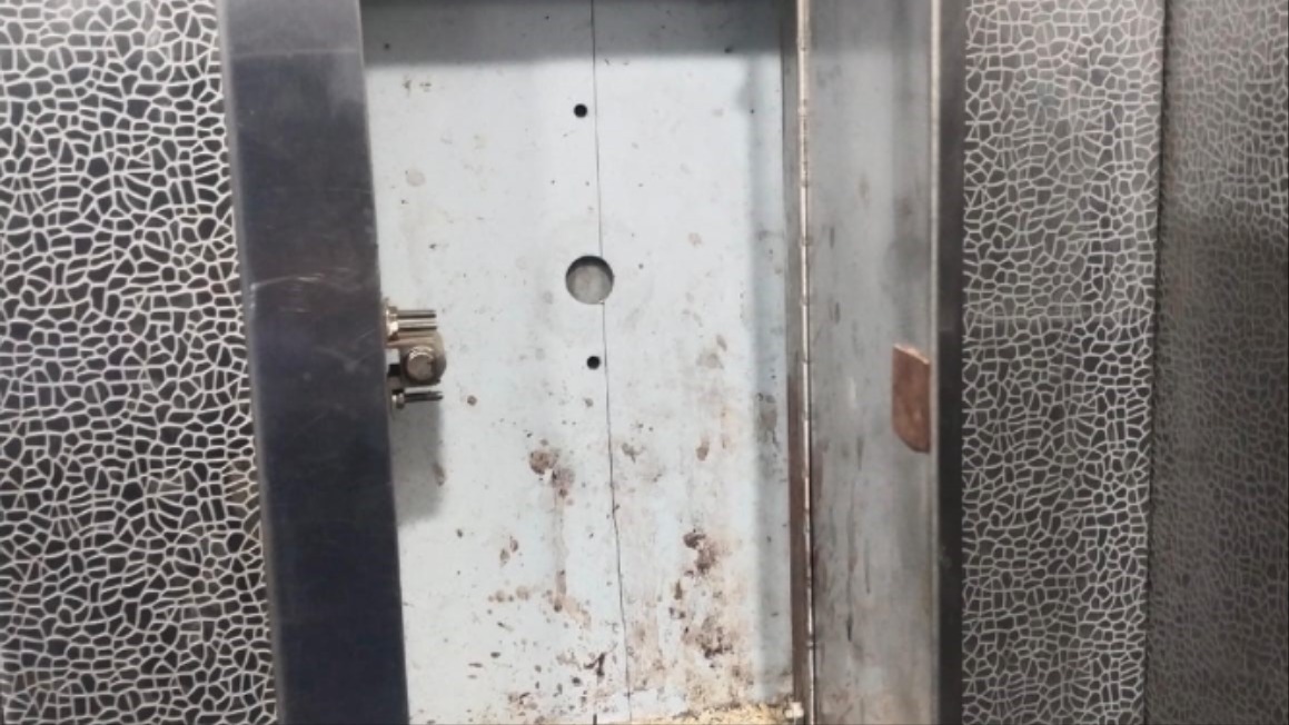 railway station lift telephone theft passengers stranded no help