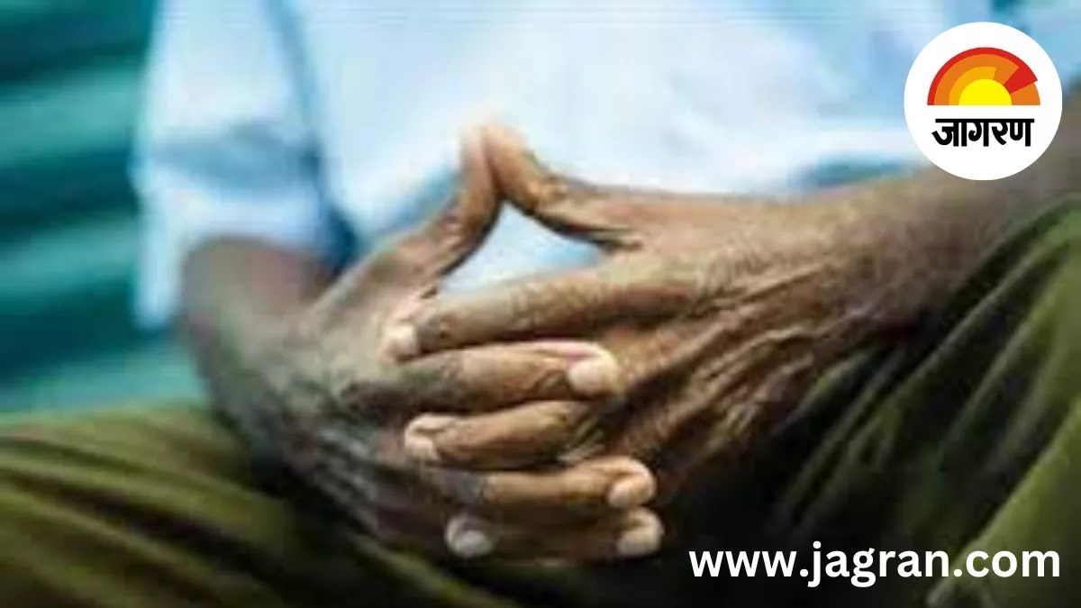 agra elderly man files case against son and daughterinlaw for harassment