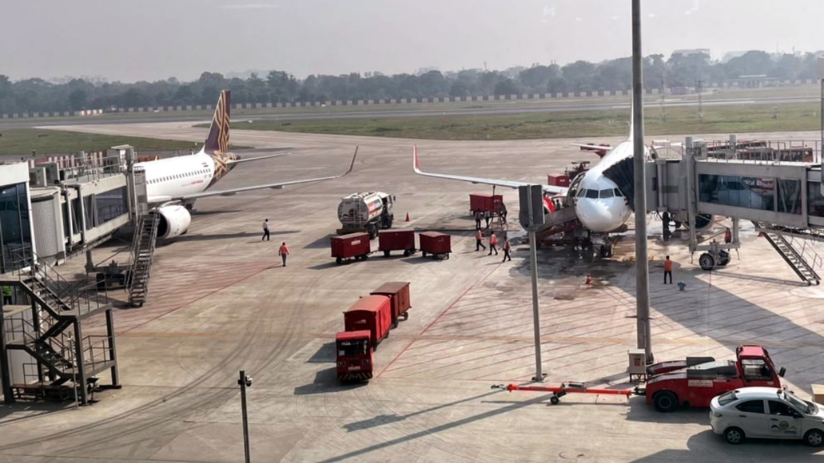 patna airport second aerobridge opens for enhanced passenger convenience