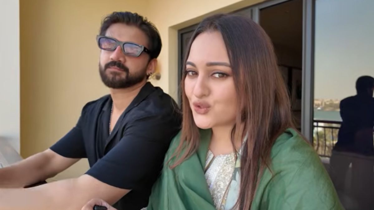 zaheer iqbal cheeky reply in sonakshi sinha blog creates banter says i am not converting