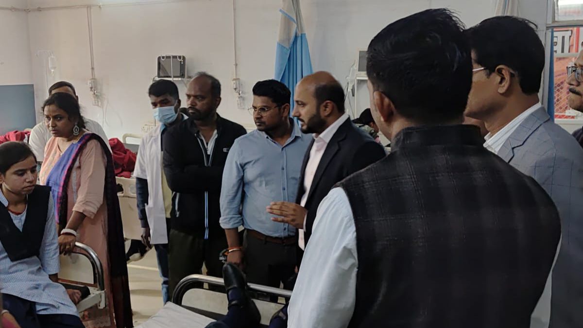 bus accident in koderma dozens of school girls injured