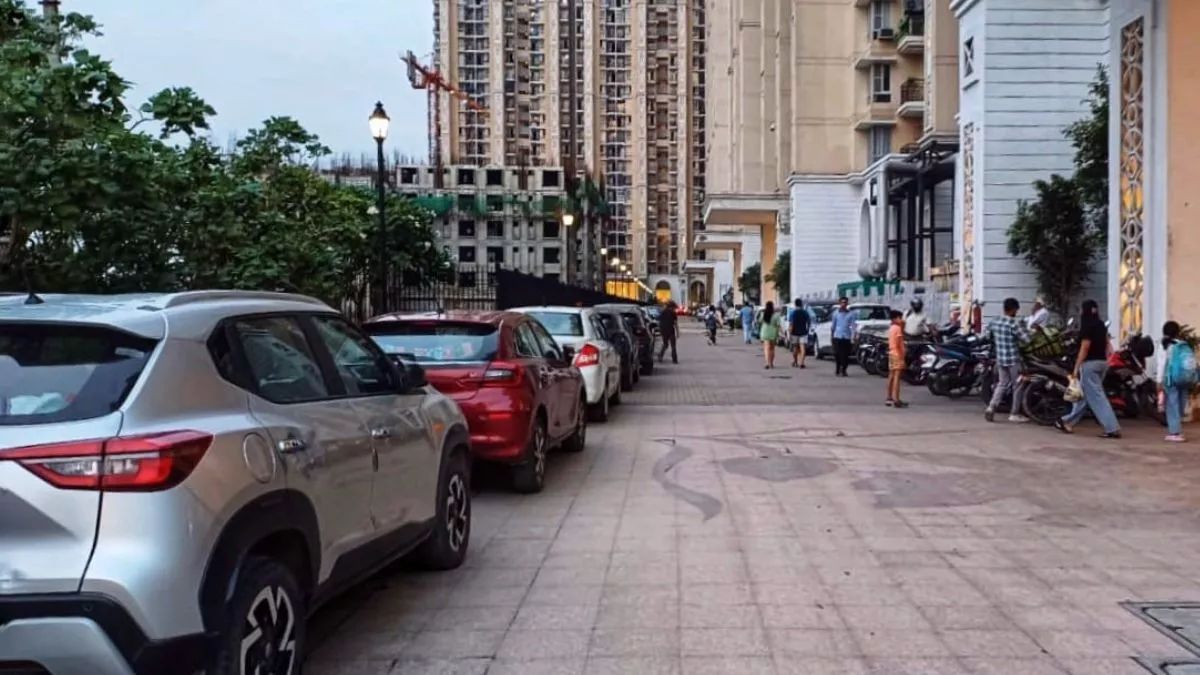 delhi blast aftermath societies on alert notices issued to vehicle owners