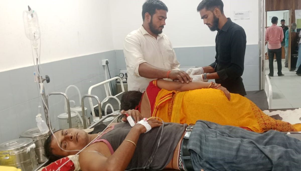 siddharthnagar land dispute five injured in tractor attack