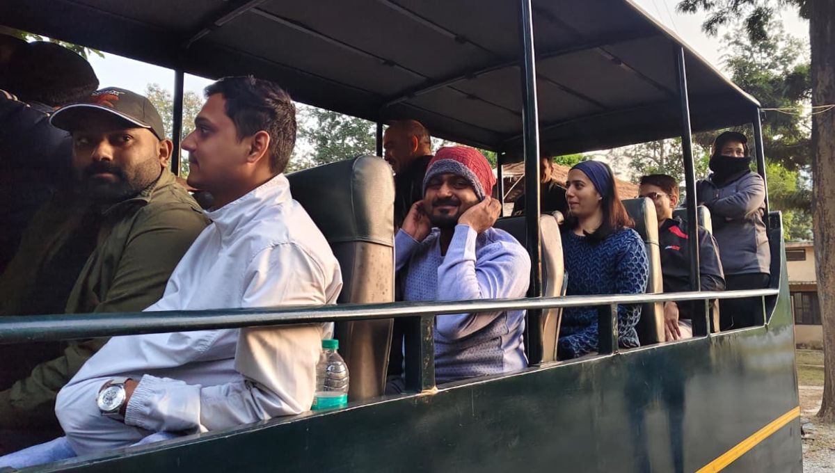 corbett park night stay reopens dhikala safari begins