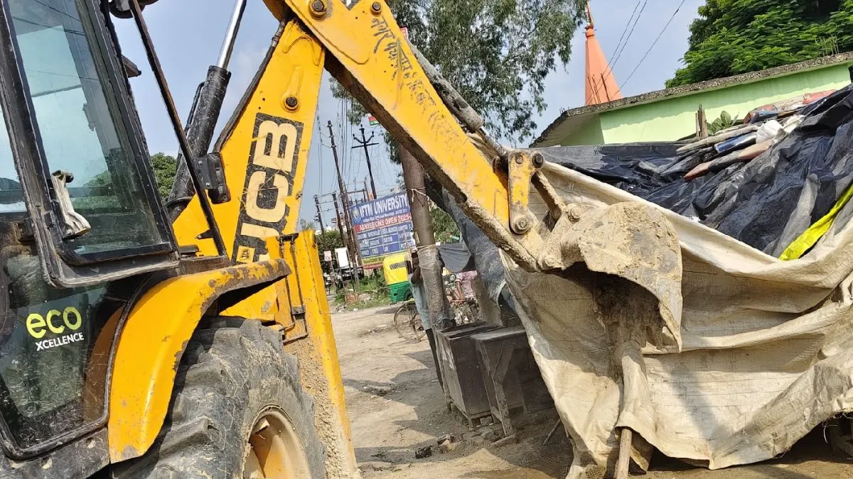 यूपी के इस जिले में सार्वजनिक जमीनों से अवैध कब्जा हटाने को चलेगा बुलडोजर, दोषियों पर होगी कार्रवाई 
