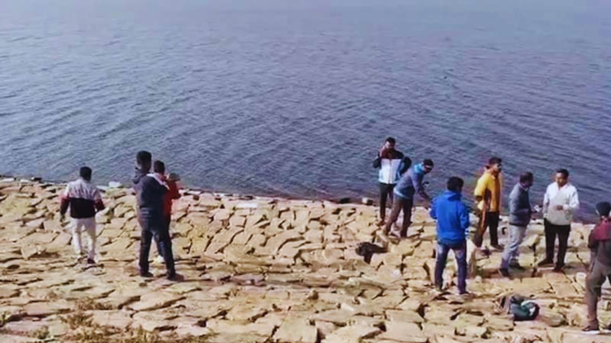 jharkhand police officer dies in ranchi dhurwa dam accident