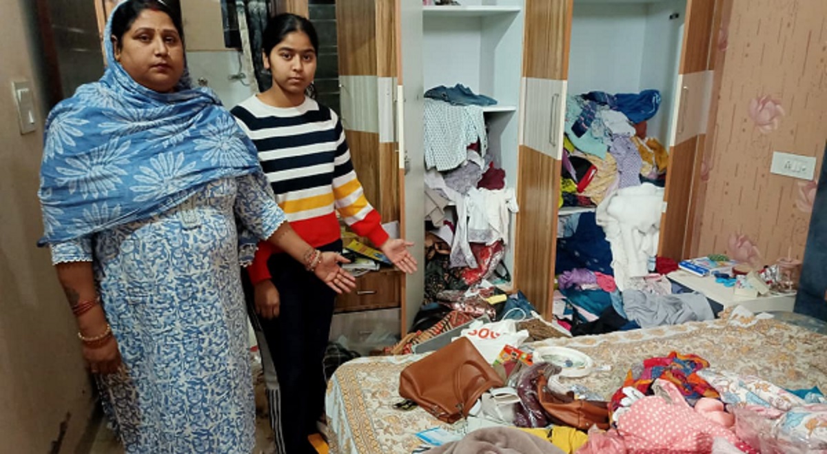 mohali day robbery bank employees daughter held hostage