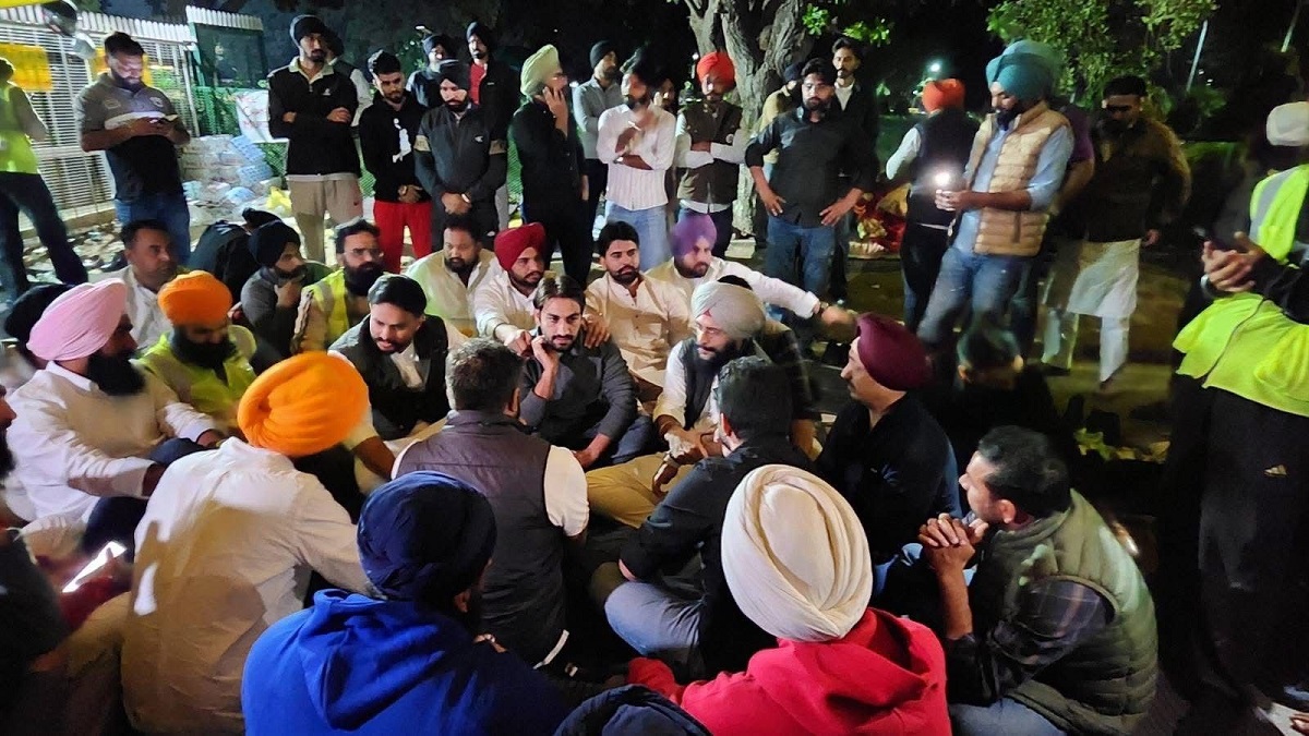 punjab university protest gains momentum with democratic organizations support