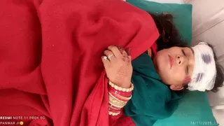 गैरसैंण के धुनारघाट के पास हुए सड़क हादसे में घायल महिला।