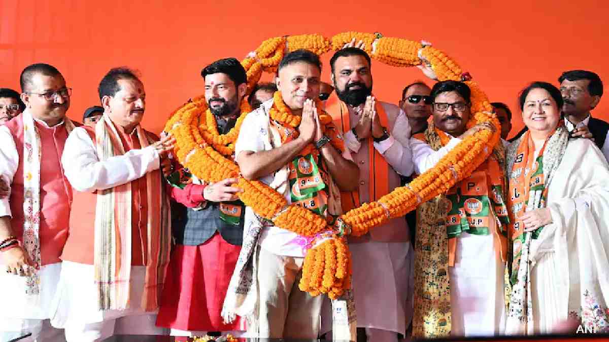 ex ips anand mishra switched from prashant kishore party to bjp wins from buxar