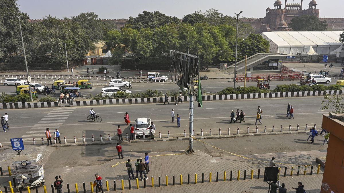 delhi car blast 9mm cartridges found pistol search on