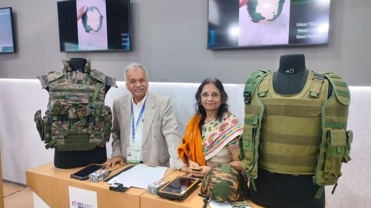 advanced bulletproof jackets at trade fair protecting soldiers
